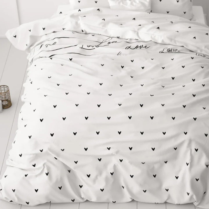 Set husa de pilota Sleeptime Love On Love Alb, 3 piese, 200x220 cm, microfibra premium, antialergen, moale si rezistent la decolorare