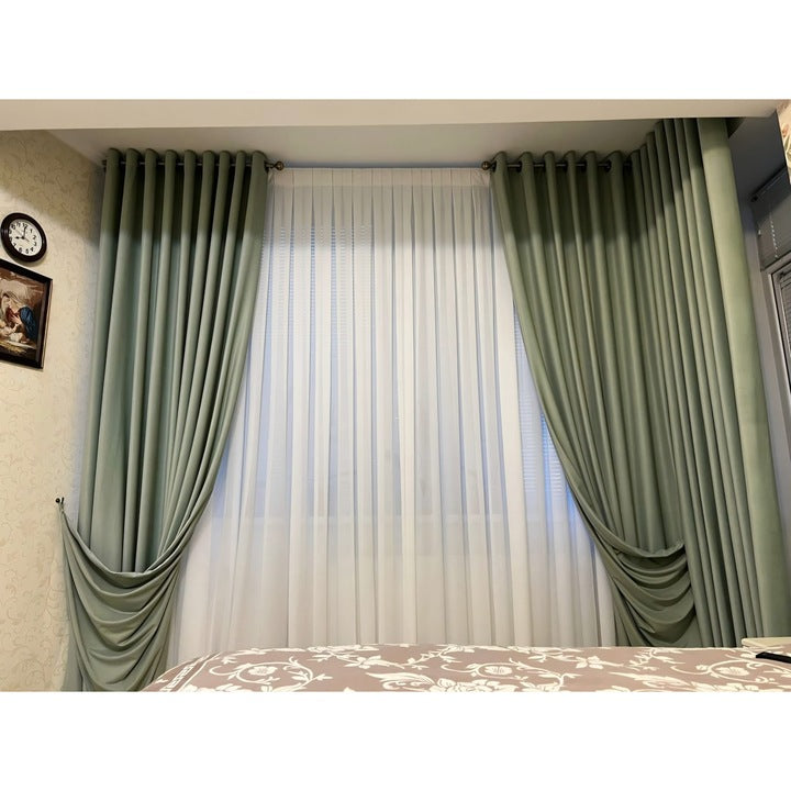Draperie blackout 140x260 cm, verde celadon, din poliester gros, opaca si eleganta, ideala pentru living sau dormitor