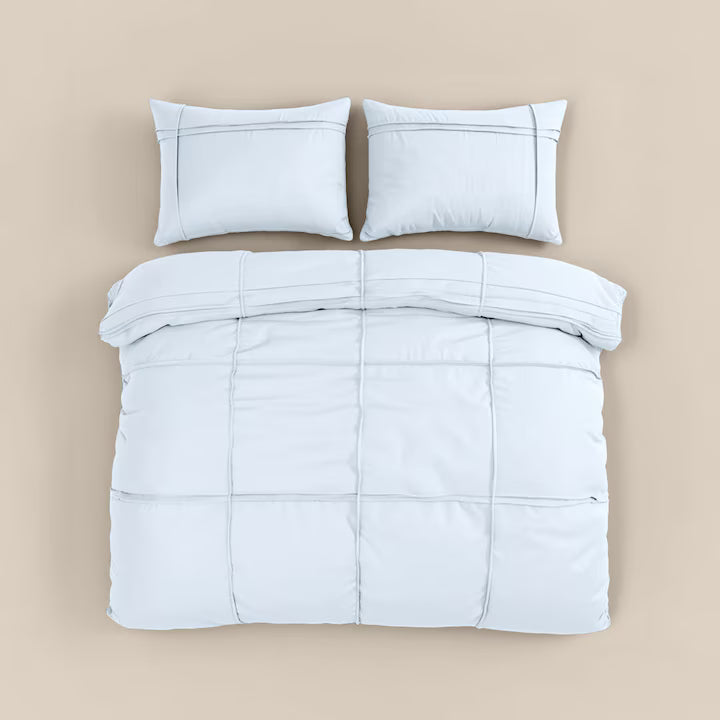 Husa de pilota Sleeptime Washed Tufted Alb 200x220 cm, 2 fete de perna 60x70 cm, 100% microfibra, efect spalat, detalii plisate, antialergica, 105 GSM